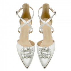 BELLA Ivory Closed Toe Wedding Low Heels with Pearl Brooch